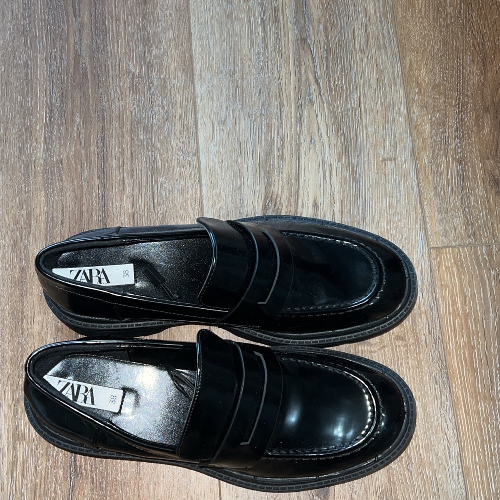 NWT Zara loafers